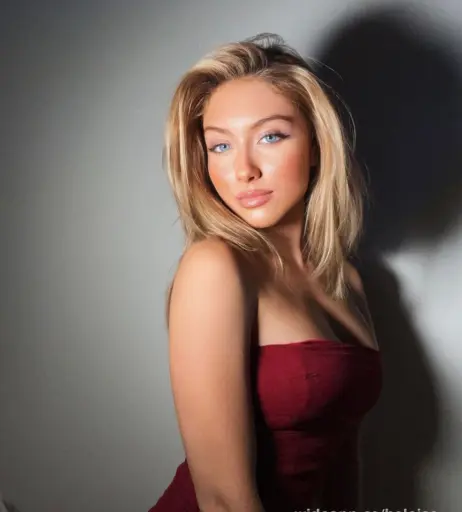 Image 12575960 from Heloise Hut