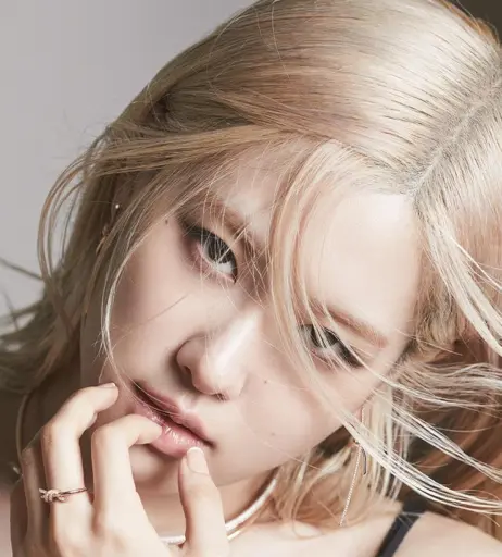 Image 12576429 from Rosé || Roseanne Park - BLΛƆKPIИK ( BLACKPINK )