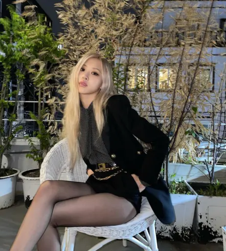 Image 12576404 from Rosé || Roseanne Park - BLΛƆKPIИK ( BLACKPINK )