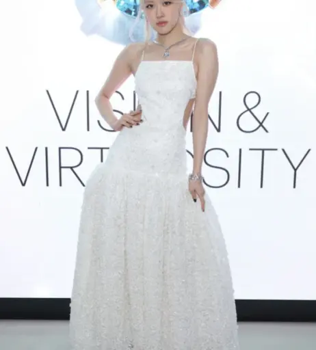 Image 12576461 from Rosé || Roseanne Park - BLΛƆKPIИK ( BLACKPINK )