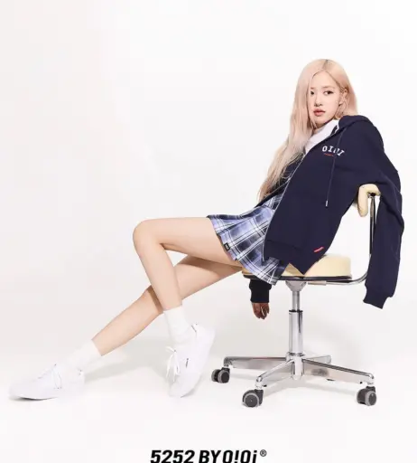 Image 12576392 from Rosé || Roseanne Park - BLΛƆKPIИK ( BLACKPINK )