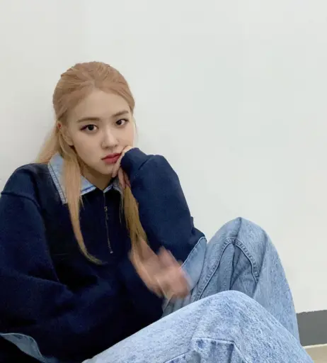 Image 12576353 from Rosé || Roseanne Park - BLΛƆKPIИK ( BLACKPINK )