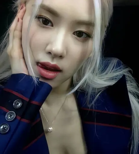 Image 12576354 from Rosé || Roseanne Park - BLΛƆKPIИK ( BLACKPINK )