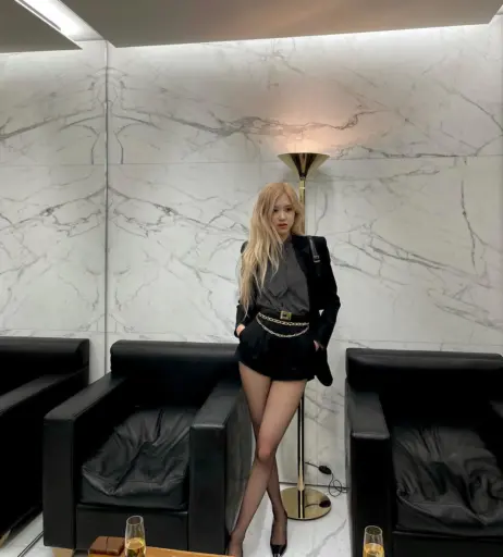 Image 12576379 from Rosé || Roseanne Park - BLΛƆKPIИK ( BLACKPINK )