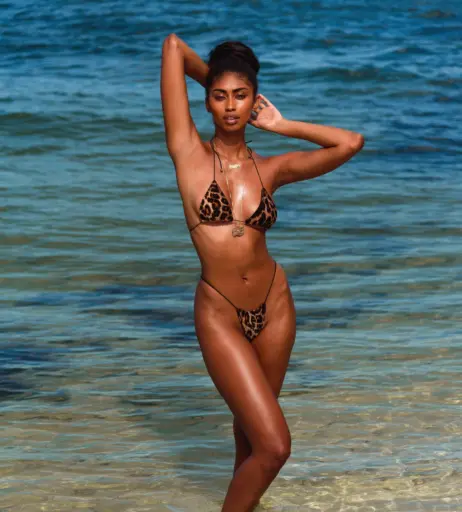 Image 12548662 from Jasmine Chola | Jasmine Blandford