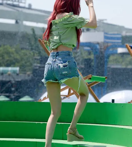 Image 12549699 from Rosé || Roseanne Park - BLΛƆKPIИK ( BLACKPINK )