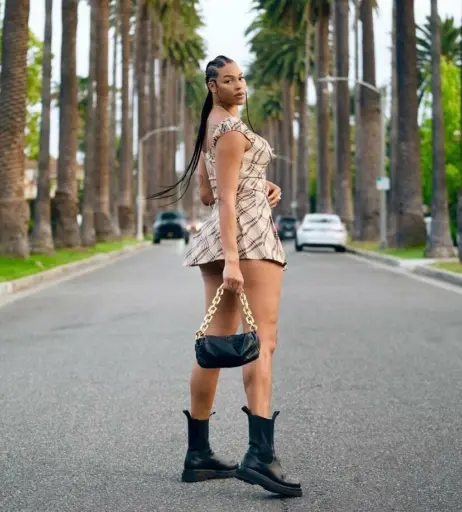 Image 12519354 from Elizabeth Cambage