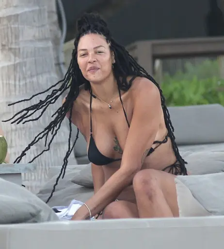 Image 12519340 from Elizabeth Cambage