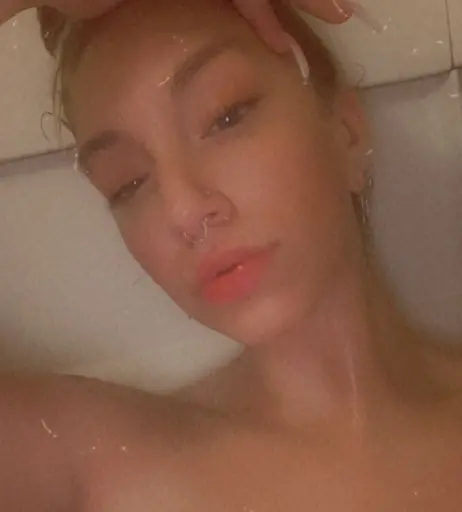 Image 12528326 from greeekdolll