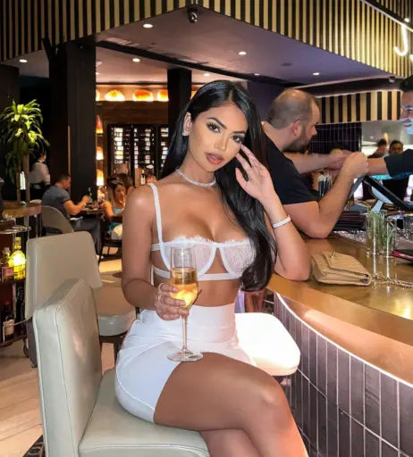 Image 12527388 from Aneeqa Farid