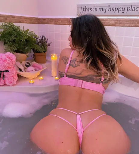 Image 12523572 from Charlotte Olivia / @isthatcharlotte / charlotteswetwebb / @charlotteswetweb / @baybiiblue / @isthatcharlotte3 / Charlotte Summer