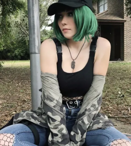 Image 12522312 from Aestheticallydorky | Ellie