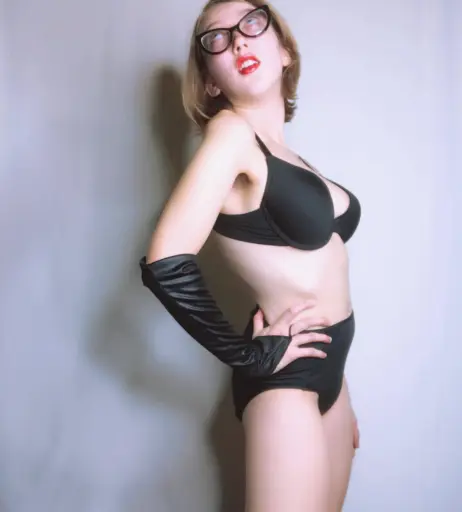 Image 12522235 from Carmex