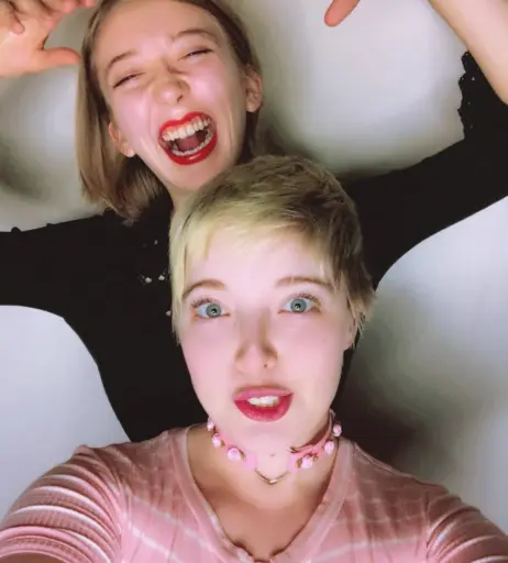 Image 12522239 from Carmex