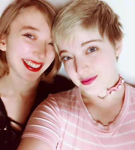 Image 12522243 from Carmex