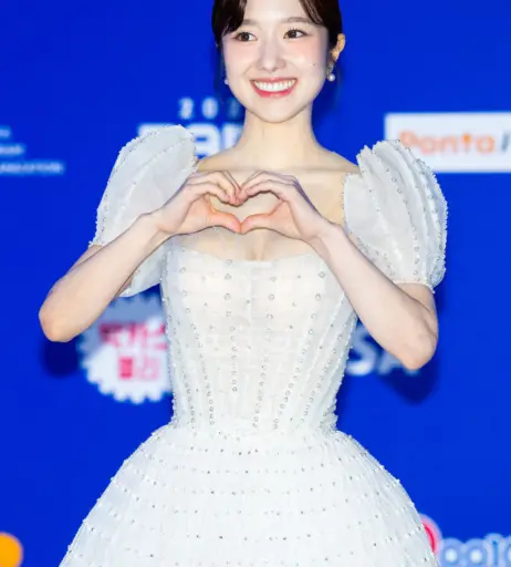 Image 12529095 from Korean Celebrities