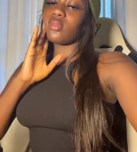 Image 12537084 from Molly Unruly / itsjust_bigme7 / PondsKira84896 / Barely Seen