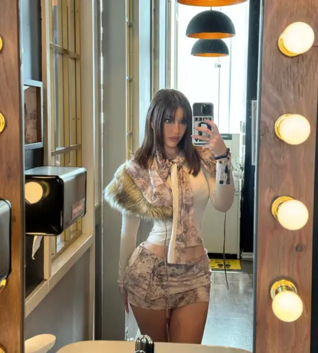 Image 12594152 from Mikaela Testa / @mikaelatestaa / @mikkimouse404