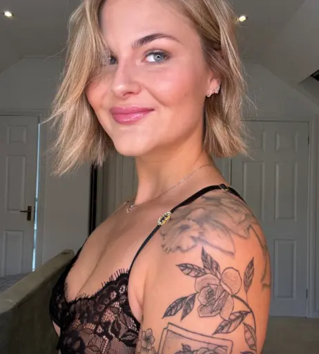 Image 12583368 from alexlouise98