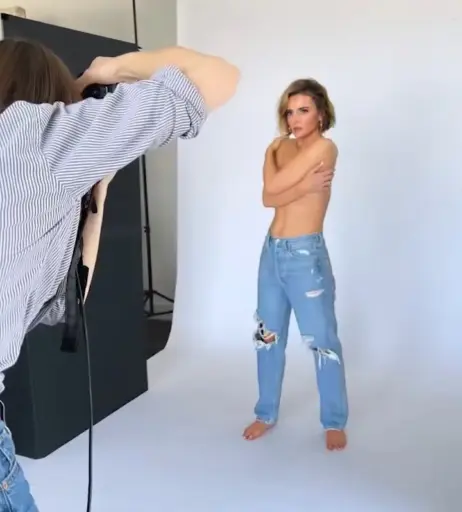 Image 12454897 from Mandell Maughan