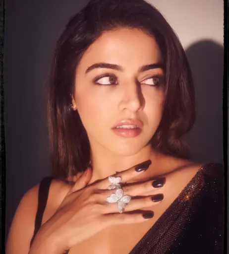 Image 12450307 from Wamiqa Gabbi