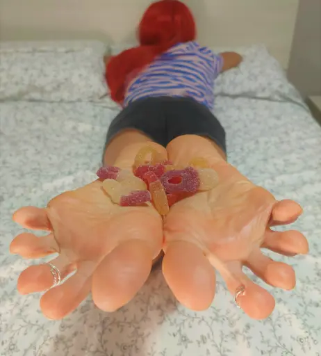 Image 12448421 from Ariel Feet