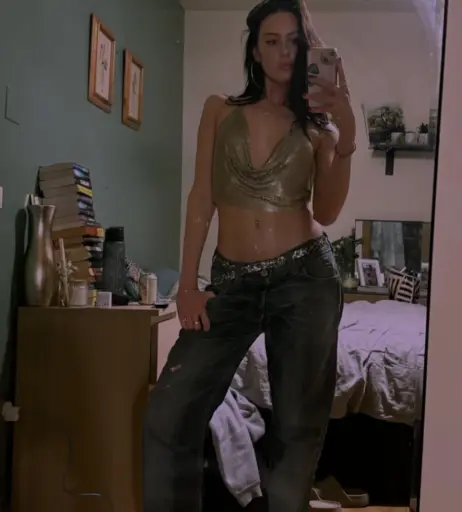 Image 12444309 from @oliviarcox