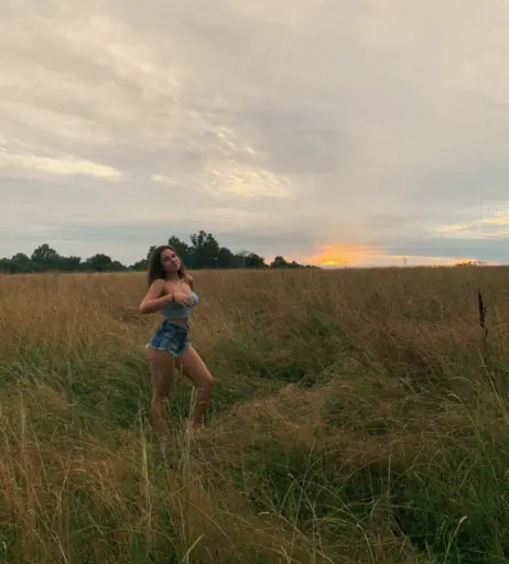 Image 12440932 from ___u_l_i.a_n_a___