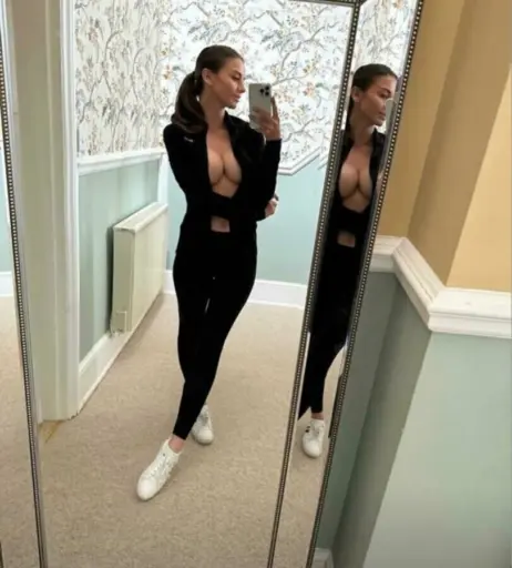 Image 12417589 from officially.emm