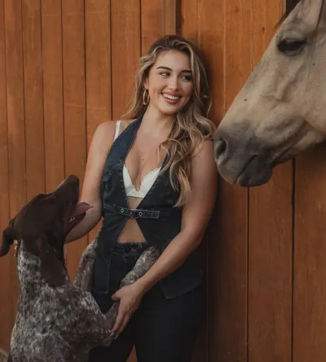 Image 12417407 from Heloise Hut