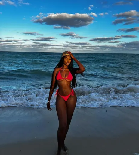 Image 12417385 from Elinda San