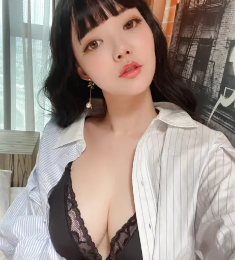 Image 12421047 from Ying Tze