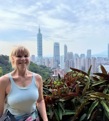 Image 12420522 from Ellie in Space / esherifftv