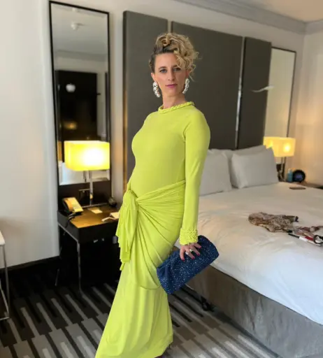 Image 12420380 from Felicity Ward, The Office AU.