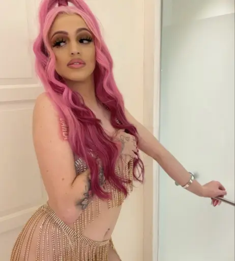 Image 12422947 from Woah Vicky