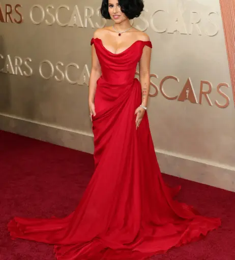 Image 12431432 from Raye