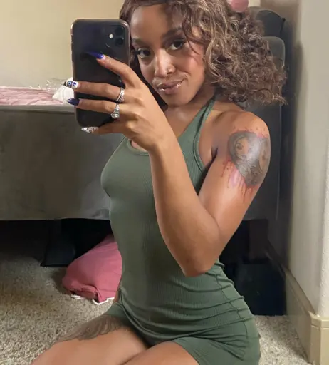 Image 12430938 from Mena Carlisle