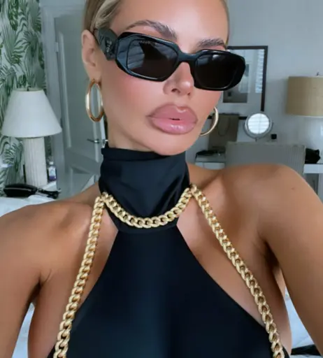 Image 12430317 from Chloe Sims