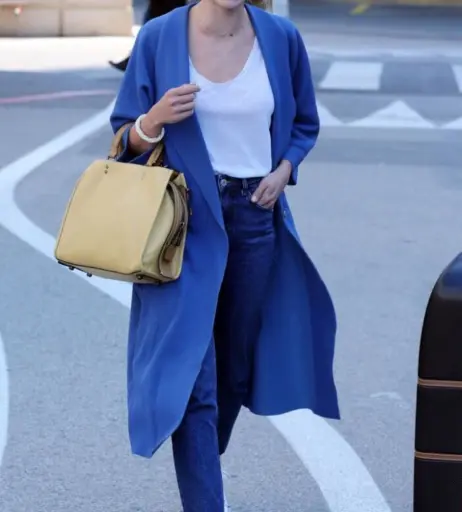 Image 12494180 from Alice Isaaz