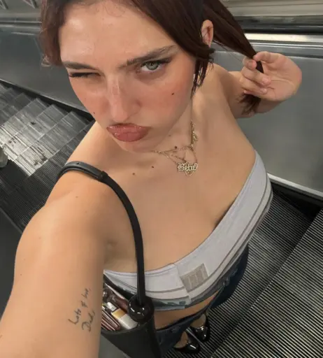 Image 12489422 from Mae Muller