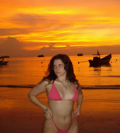 Image 12489419 from Mae Muller