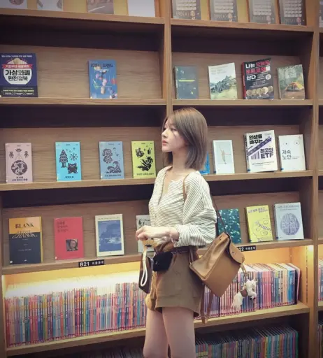 Image 12353430 from Zhao Lusi 赵露思