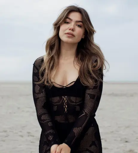 Image 12353274 from Abbey Hoes