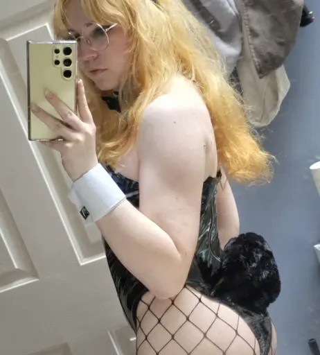 Image 12366475 from rozirabbit