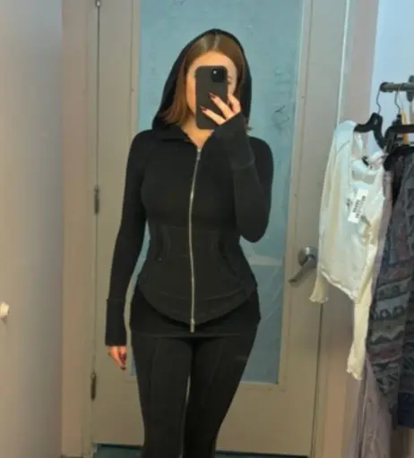 Image 12361500 from Rosie Fae / littleredrosie1 / ChanceUnlikely659