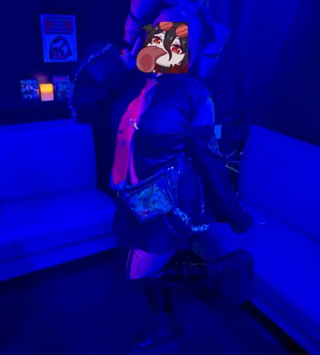 Image 12362596 from Carmilla Roux