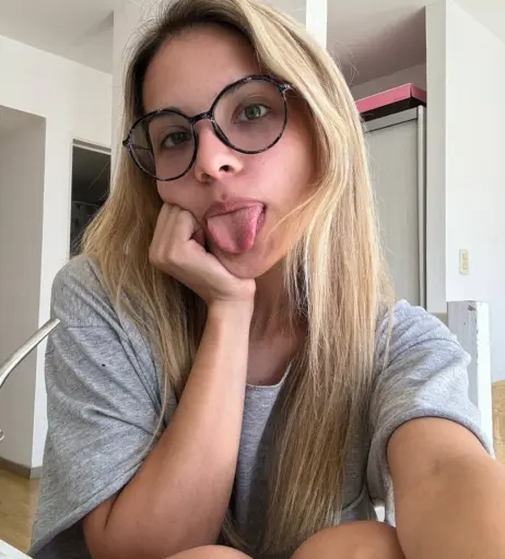 Image 12315838 from lea_vlmt - lea_vlmtt - Léa Valmont