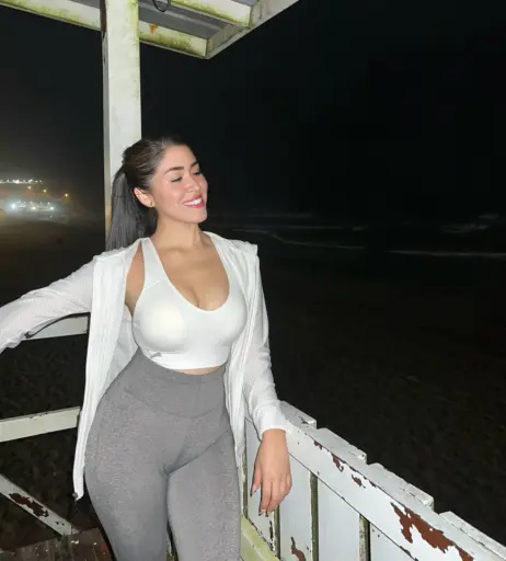 Image 12315289 from Maricel Freire hotwife