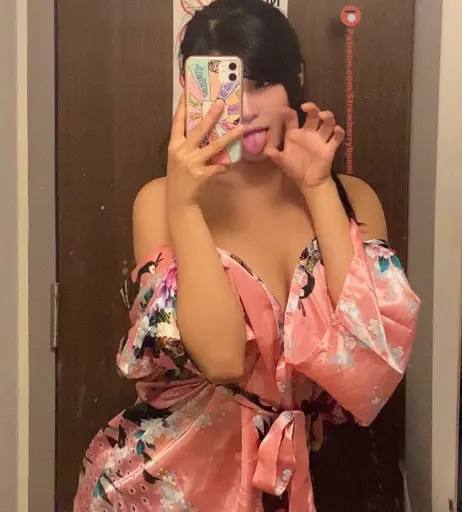 Image 12314398 from Karenxtran/Strawberry.bunni