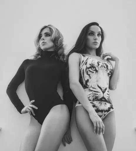 Image 12313386 from Giuliana Karapetian